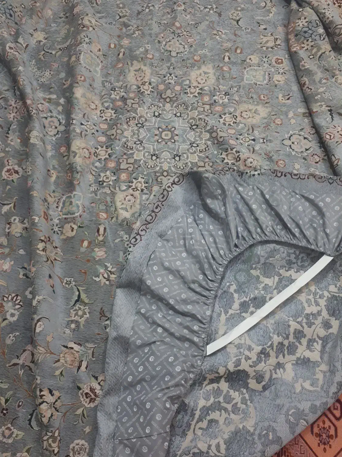 روفرشی کش دار مخمل  ۱۲ متری|روفرشی|اصفهان, لیمجیر|دیوار