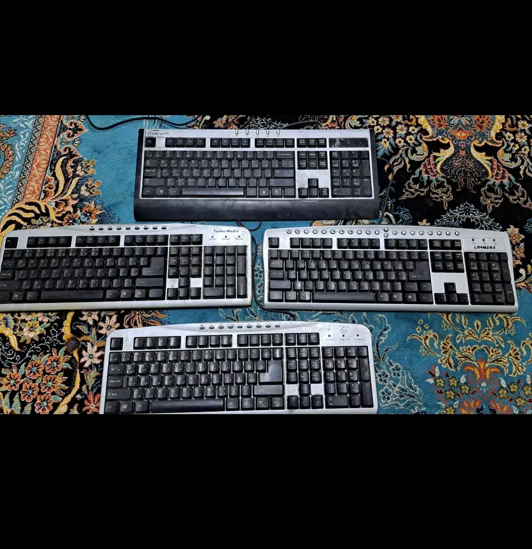 چهار عدد کیبورد سیمی سالم|قطعات و لوازم جانبی رایانه|لاهیجان, انقلاب|دیوار