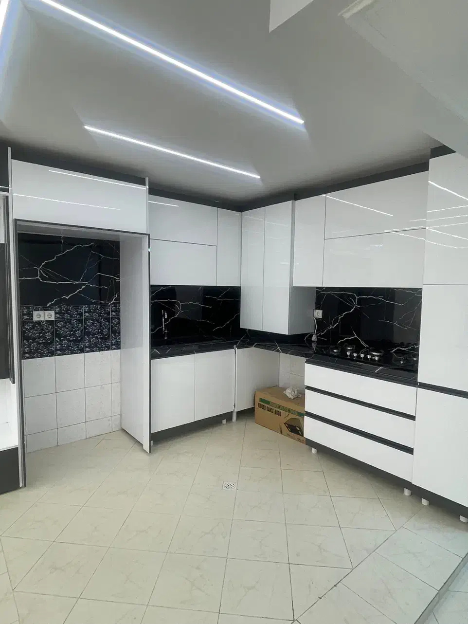 آپارتماندوخوابه فول بازسازی *پارکقوری|فروش آپارتمان|شیراز, باهنر|دیوار