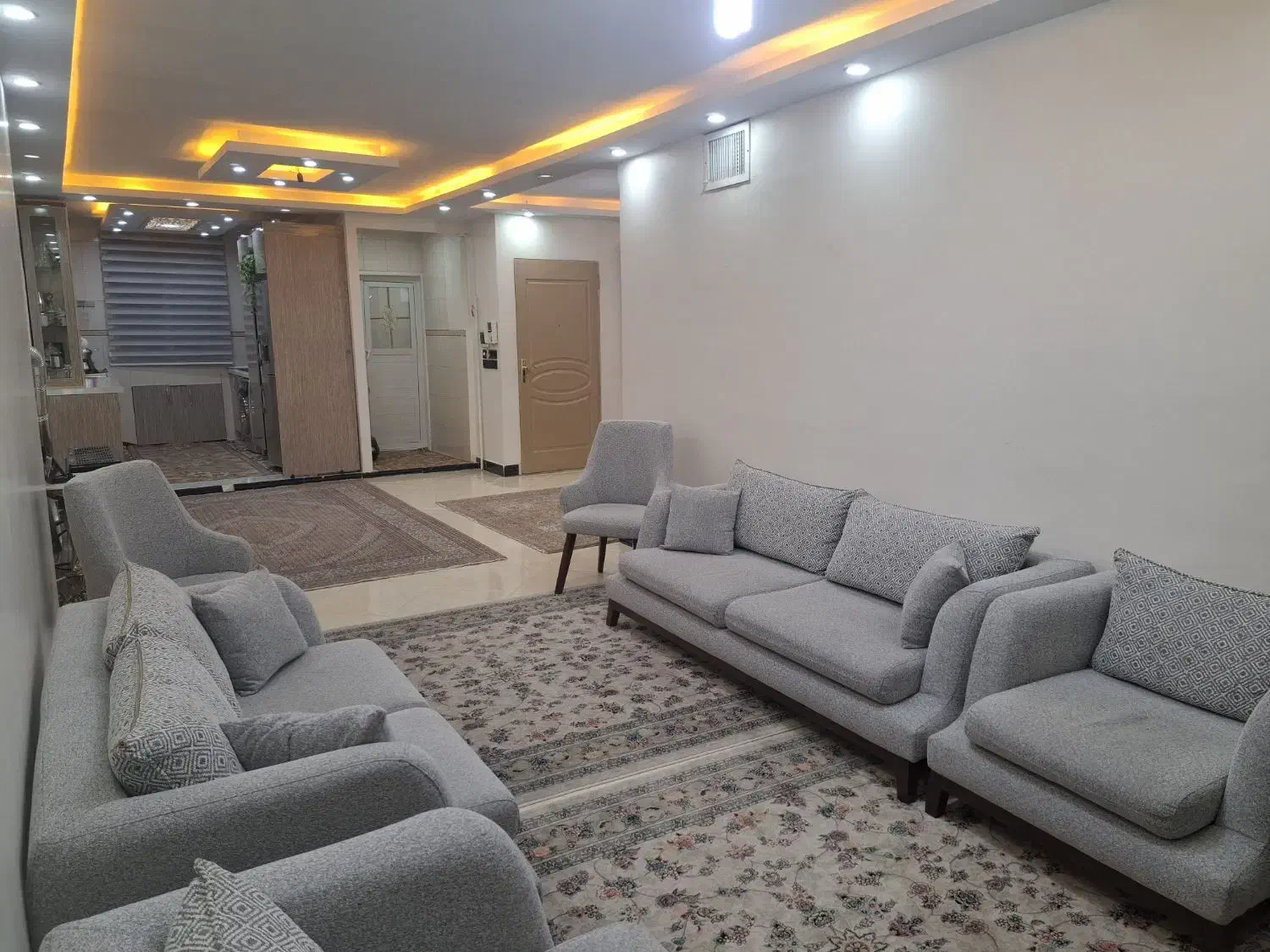 آپارتمان 75 متری در شهرک صادقیه (منطقه 18)|فروش آپارتمان|تهران, شهرک صادقیه|دیوار