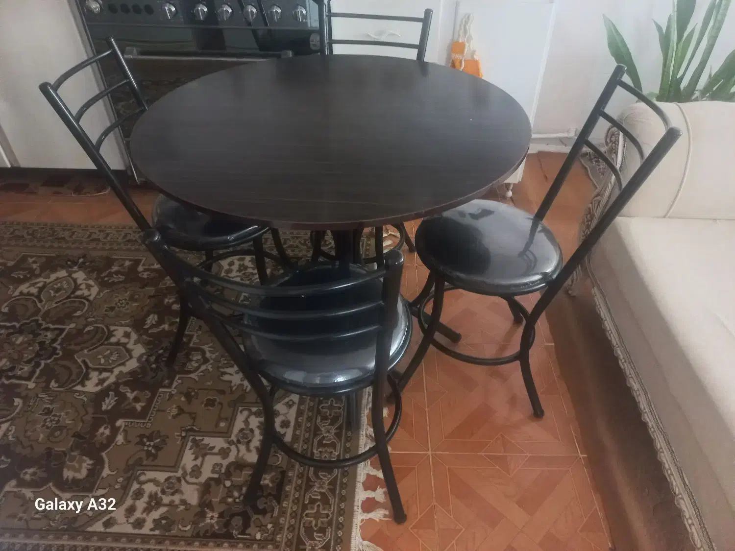 میز|میز و صندلی غذاخوری|ایذه, |دیوار