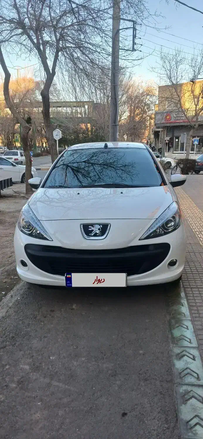 ۲۰۷ سقف فلز|خودرو سواری و وانت|اصفهان, شاهد|دیوار