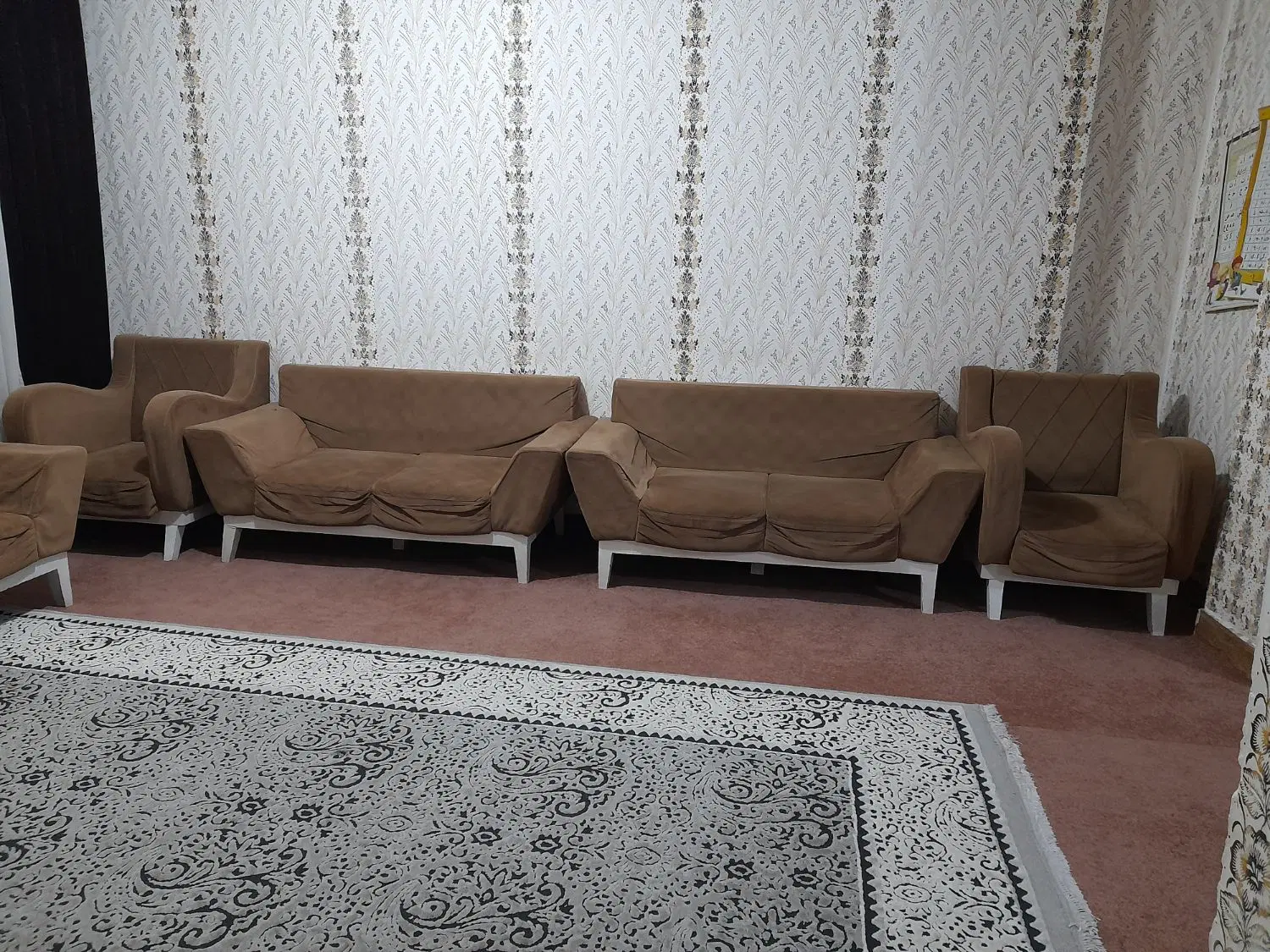مبل|مبلمان خانگی و میز عسلی|باشت, |دیوار
