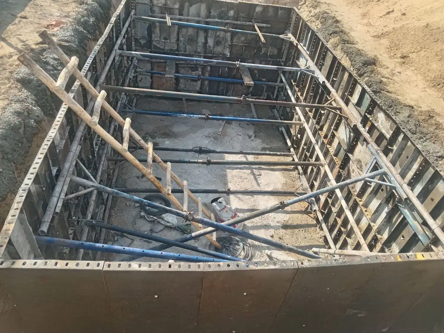 تخته بندی ساختمان|خدمات پیشه و مهارت|برازجان, |دیوار