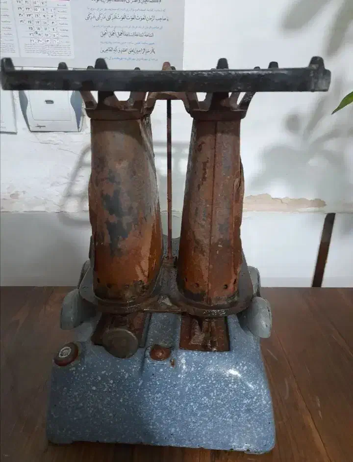 چراغ نفتی 2 فیتیله قدیمی|صنایع دستی و سایر لوازم تزئینی|ری, دولتآباد|دیوار