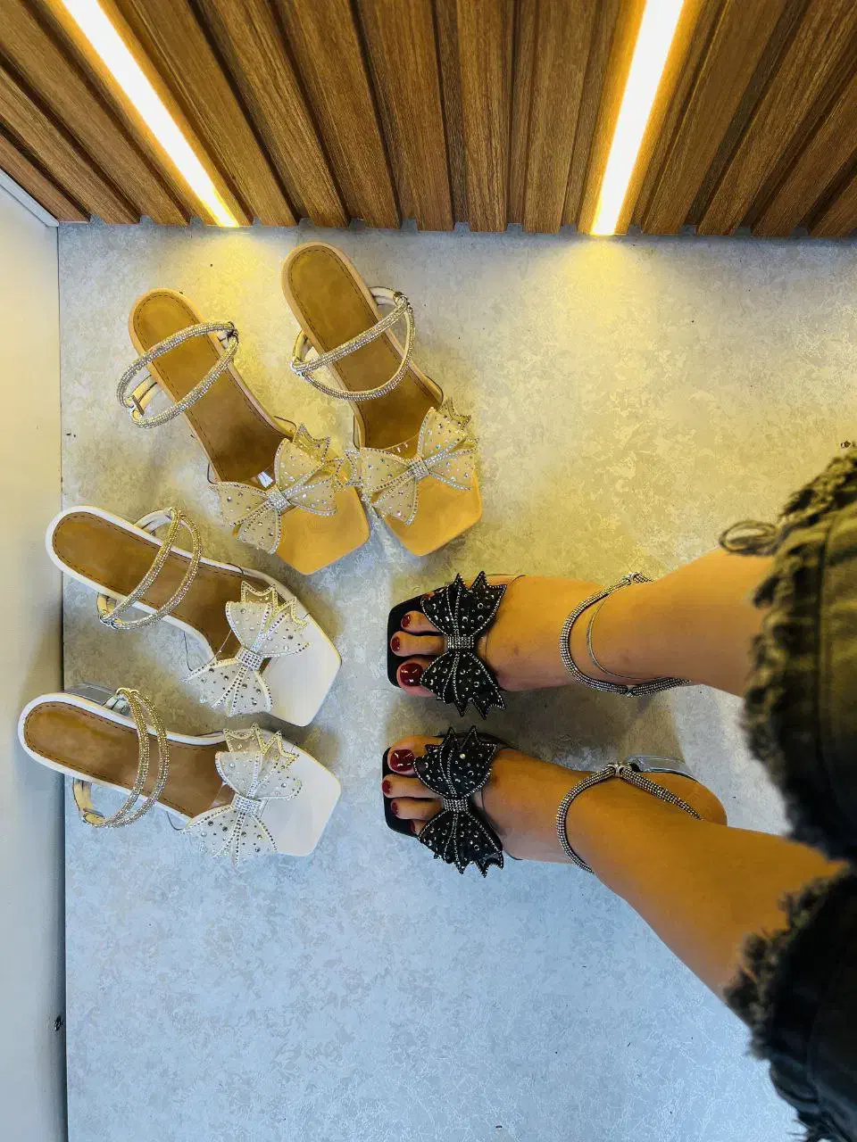 صندل|کیف، کفش، کمربند|بیرجند, |دیوار