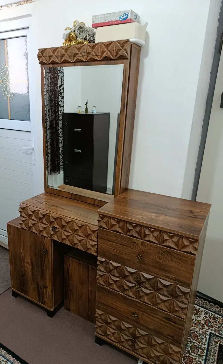 میز ارایشی|تخت و سرویس خواب|بندر امام خمینی, |دیوار