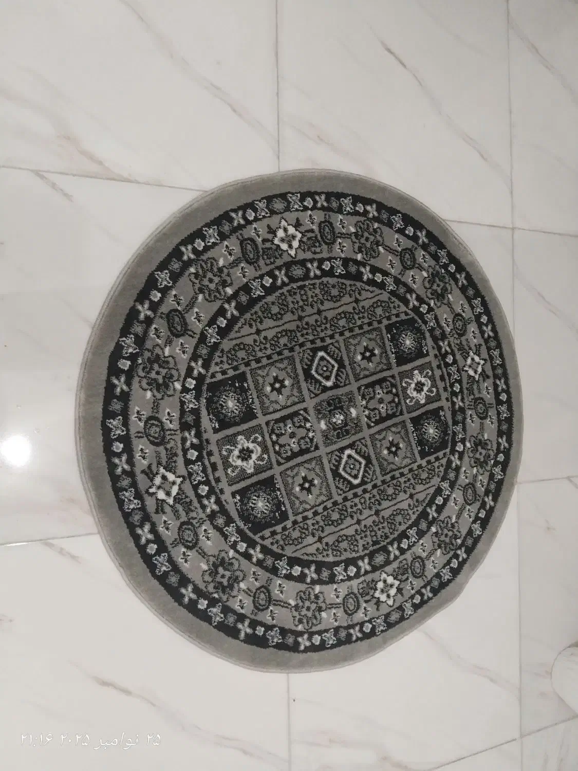 فرش گرد|فرش|رشت, بیجارپس|دیوار