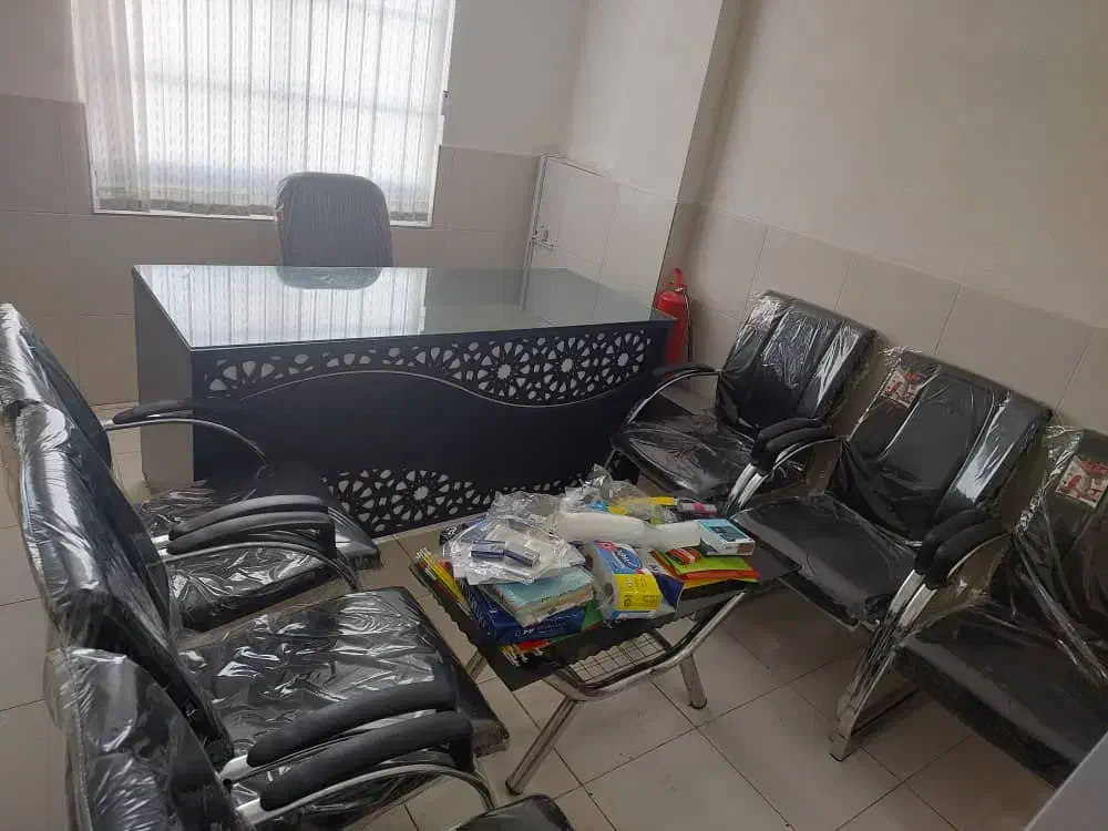 میز و صندلی اداری|دفتر کار|شیراز, سینما سعدی|دیوار