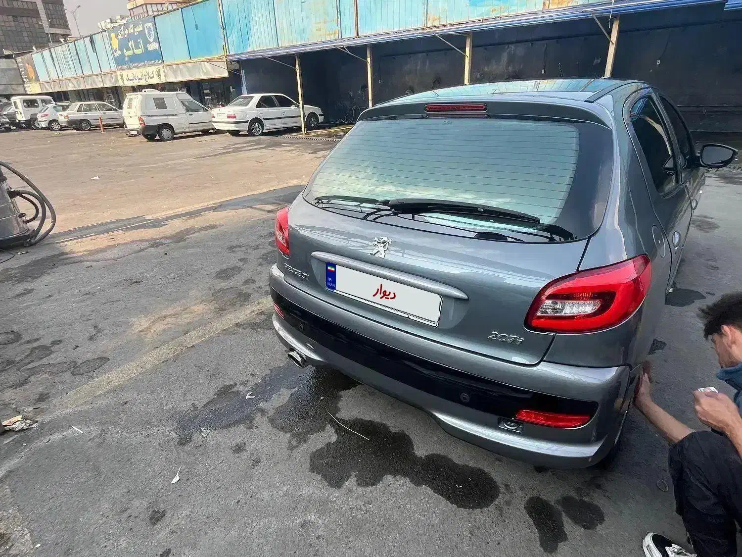 ۲۰۷مدل ۹۹ فرمان برقی|خودرو سواری و وانت|تهران, نصرت|دیوار