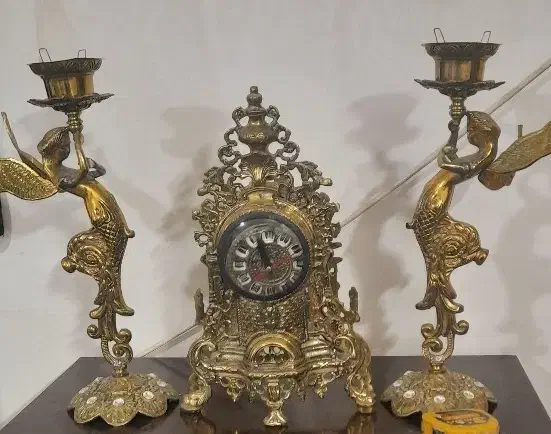 مقداری وسایل عتیقه|کلکسیون اشیاء عتیقه|بروجرد, |دیوار