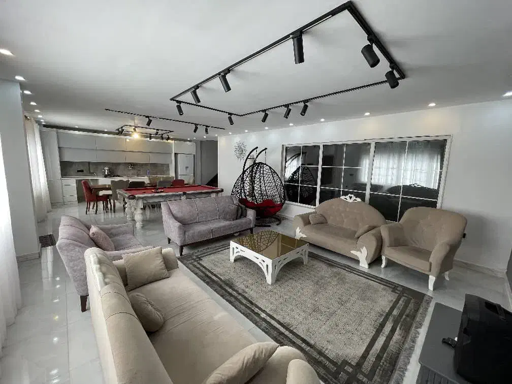 استخردار سه خواب قیمت مناسب|اجارهٔ کوتاهمدت ویلا و باغ|بندر انزلی, تربه گوده|دیوار