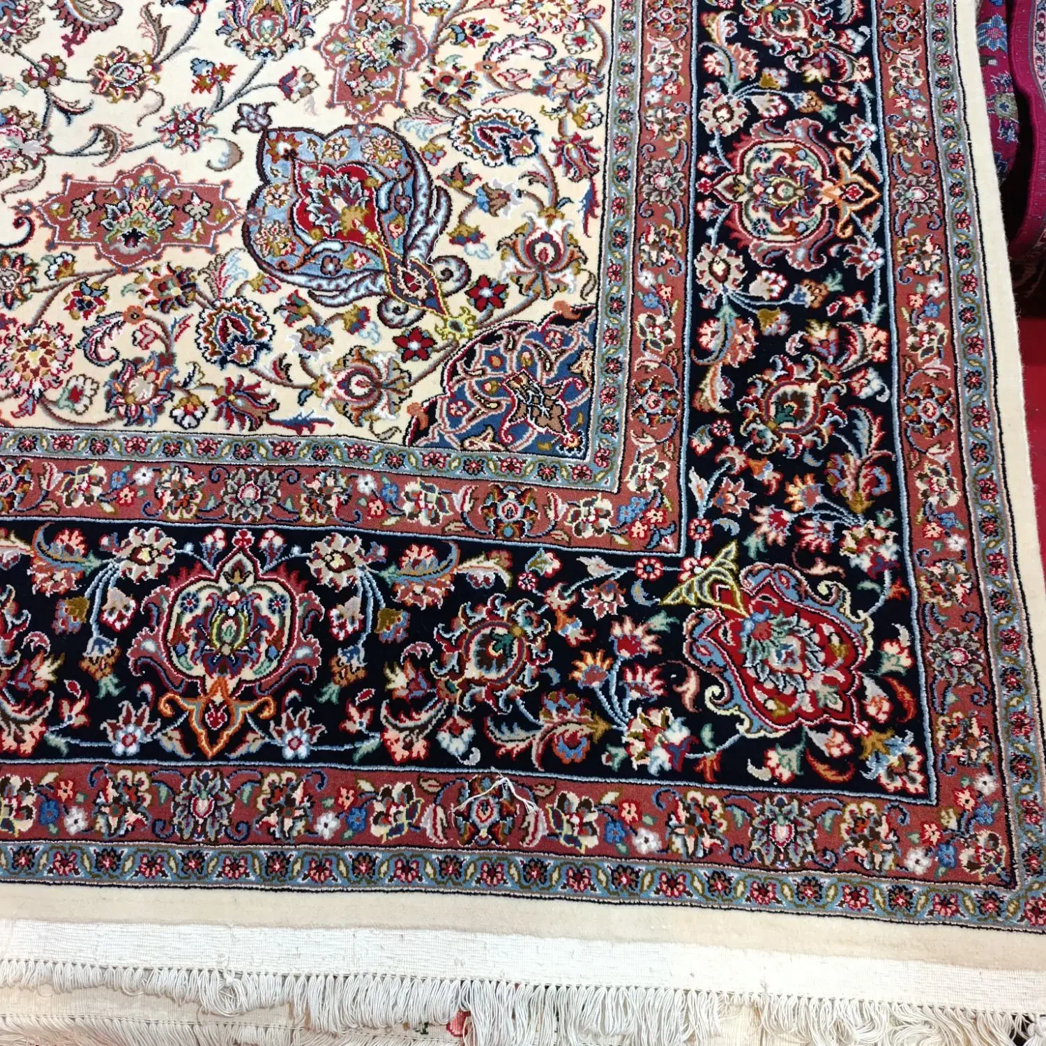 جفت ۹متری طرح اصفهان گل ابریشم|فرش|تهران, سنائی|دیوار