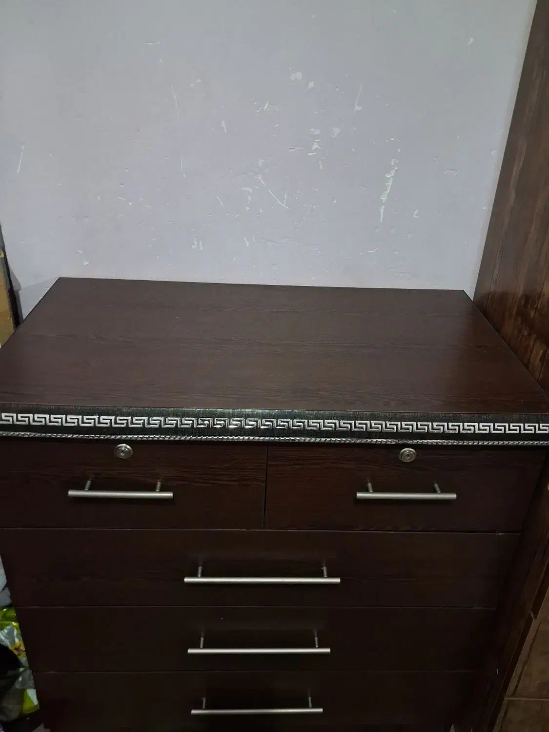 دراول|جاکفشی، کمد، دراور|شیراز, کوشک میدان|دیوار