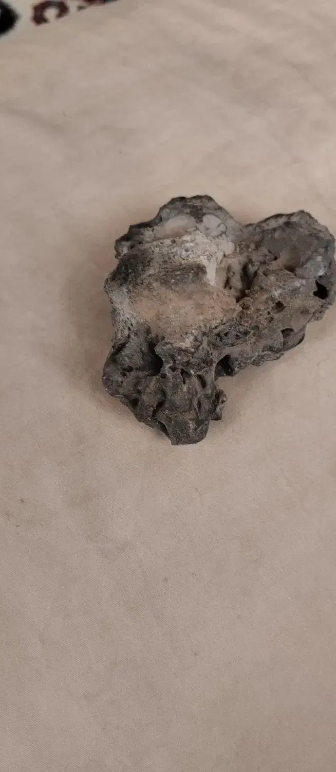 شهاب سنگ|جواهرات|نوده انقلاب, |دیوار