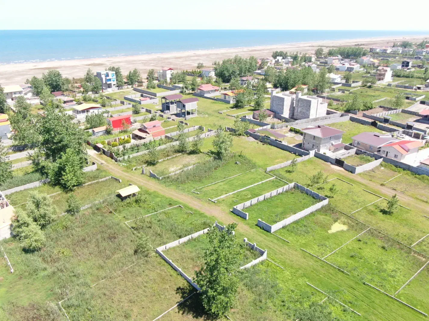 زمین ساحلی مساوی با طلا|فروش زمین و ملک کلنگی|لاهیجان, گلستان|دیوار