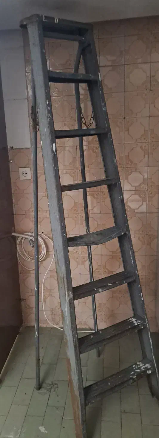 نردبان و کرسی|ابزارآلات|زنجان, |دیوار