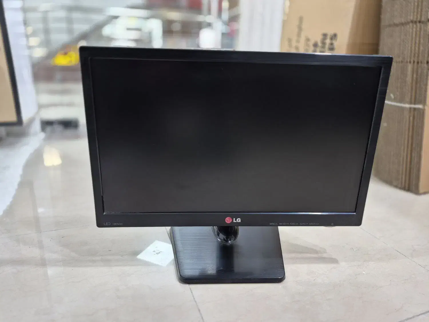 مانیتور ۱۹ ال جی|قطعات و لوازم جانبی رایانه|بندر کنگان, |دیوار