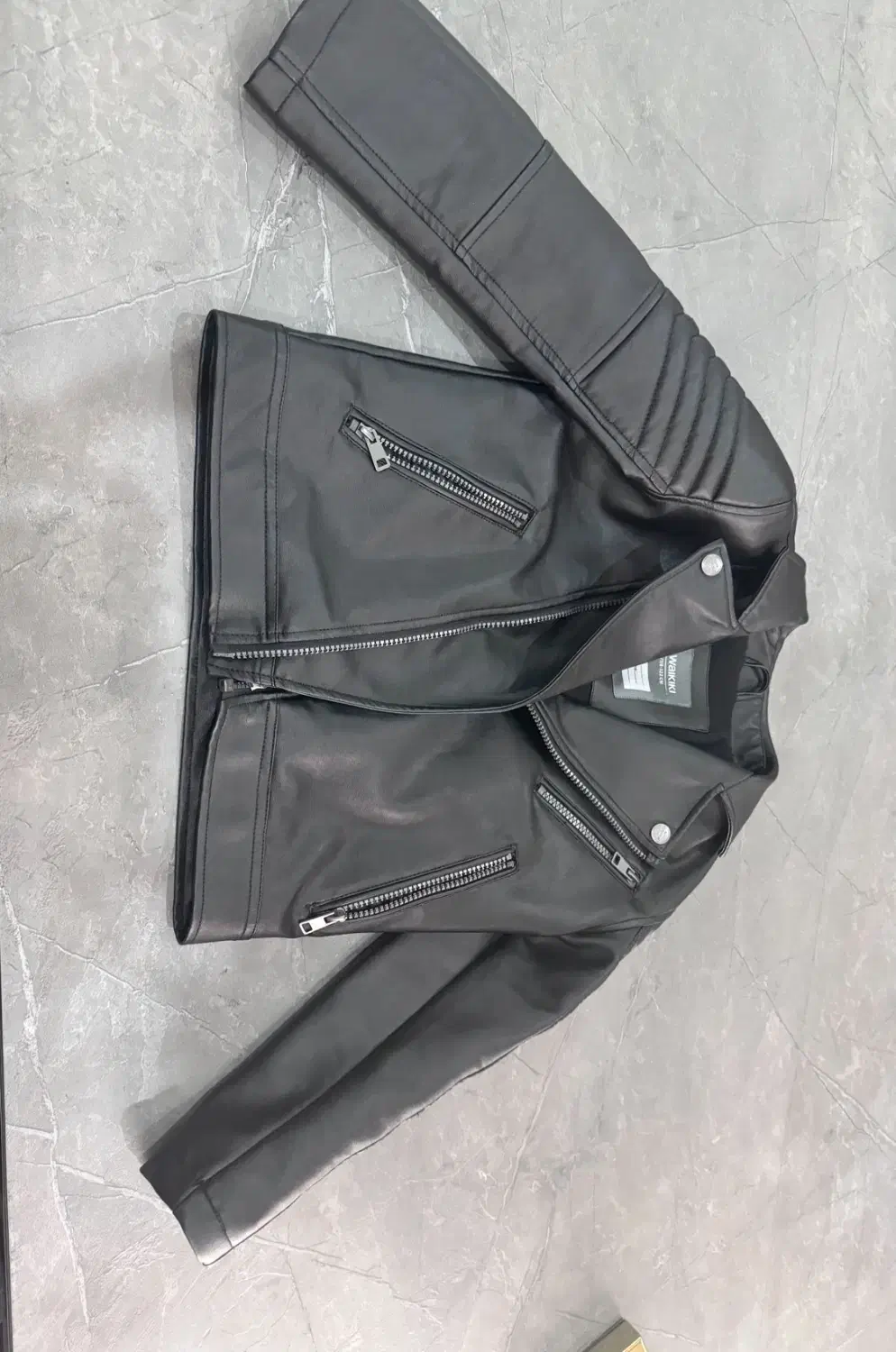 کاپشن چرم بچه گانه ال سی(اصل)|کفش و لباس بچه|حبیب آباد, |دیوار