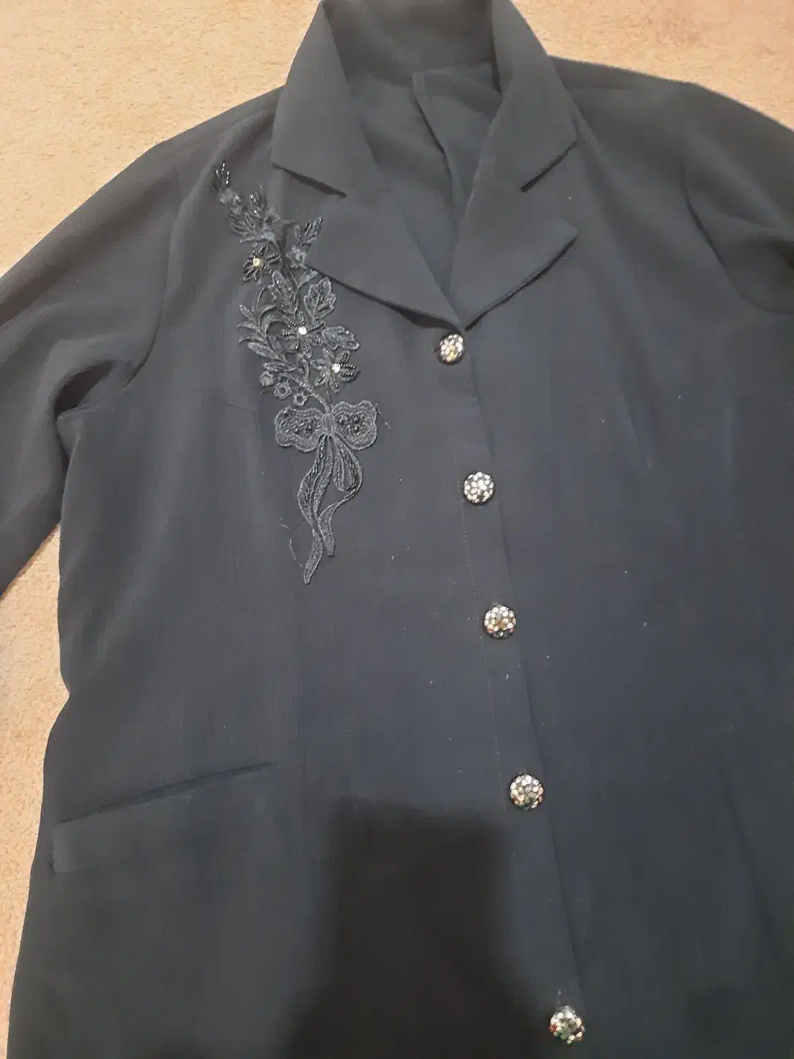 چندتا مانتو سایز ۴۸ و روسری قواره دار|لباس|بابل, |دیوار