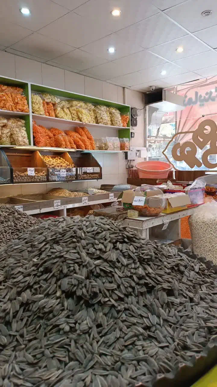 فروشندگی و کار در تخمه داغ دورهمی|استخدام خدمات فروشگاه و رستوران|آران و بیدگل, |دیوار