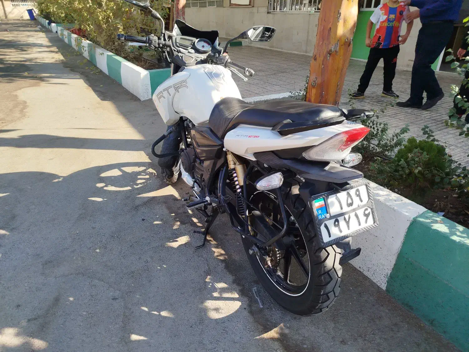 آپاچی ۱۸۰ مدل ۹۳|موتورسیکلت|تهران, تسلیحات|دیوار