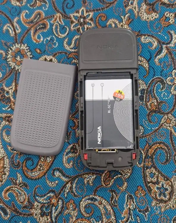 گوشی نوکیا1200 همراه کارتن و شارژر|موبایل|گرگان, |دیوار