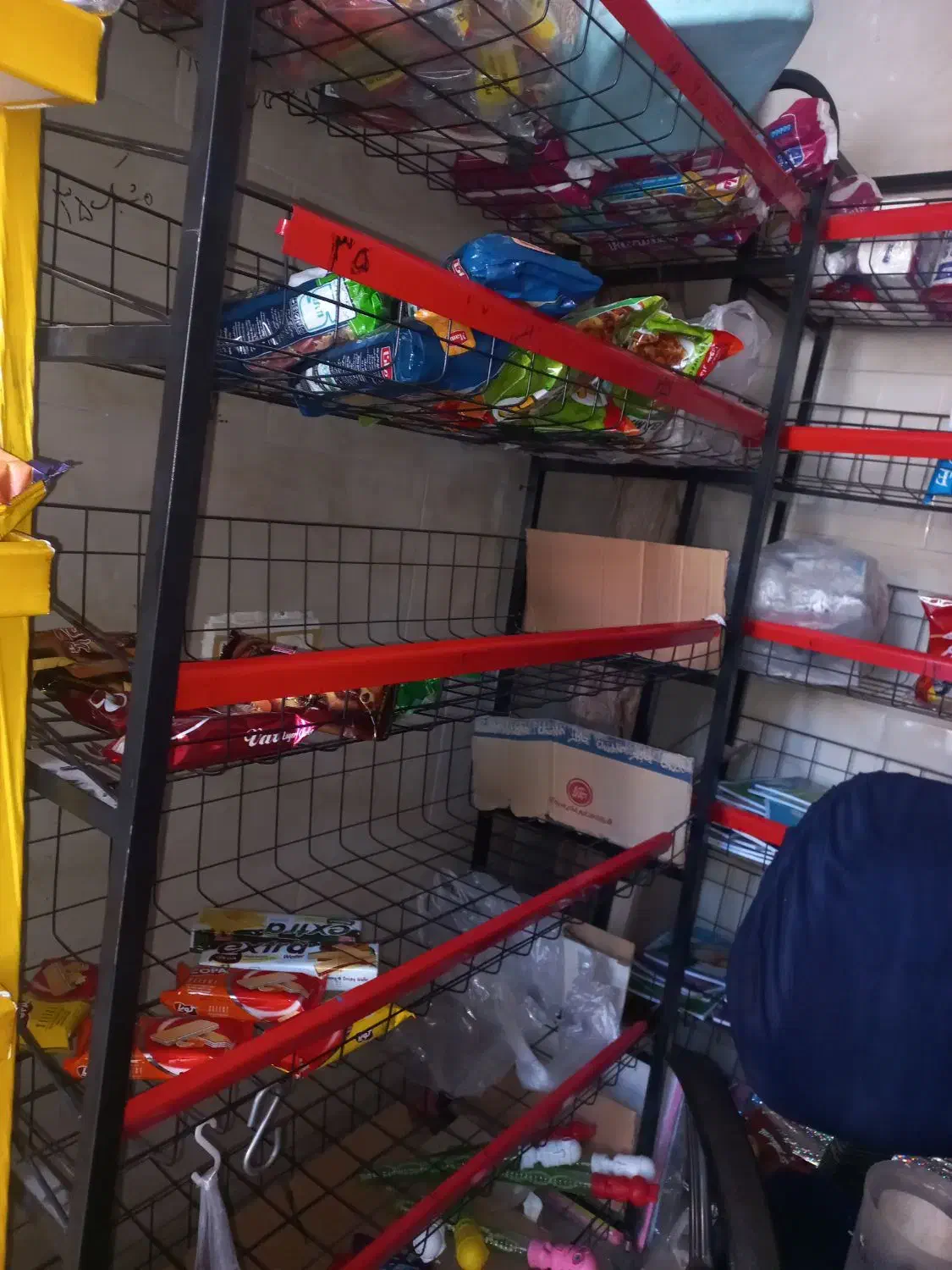 قفسه|کتابخانه، شلف، قفسه‌های دیواری|کرج, کمال‌شهر|دیوار