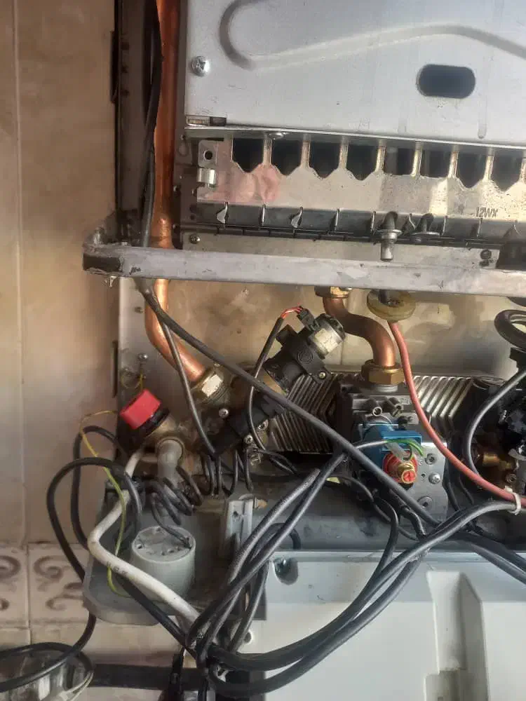 نصب و تعمیرات پکیج و شیرالات و برق کشی و لوستر|خدمات پیشه و مهارت|کرج, عظیمیه|دیوار