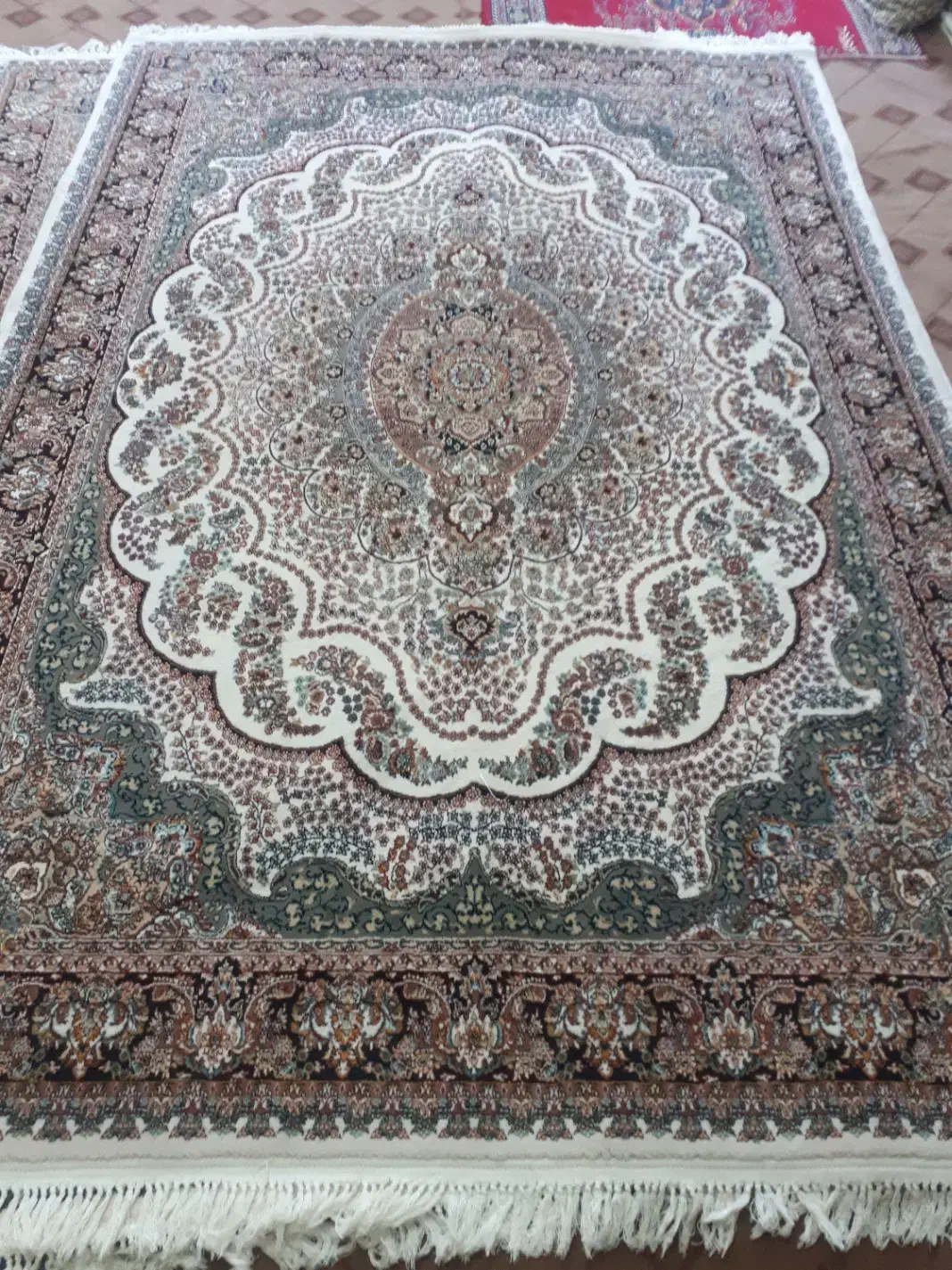 2عدد فرش 6 متری 700 شانه|فرش|قروه, |دیوار