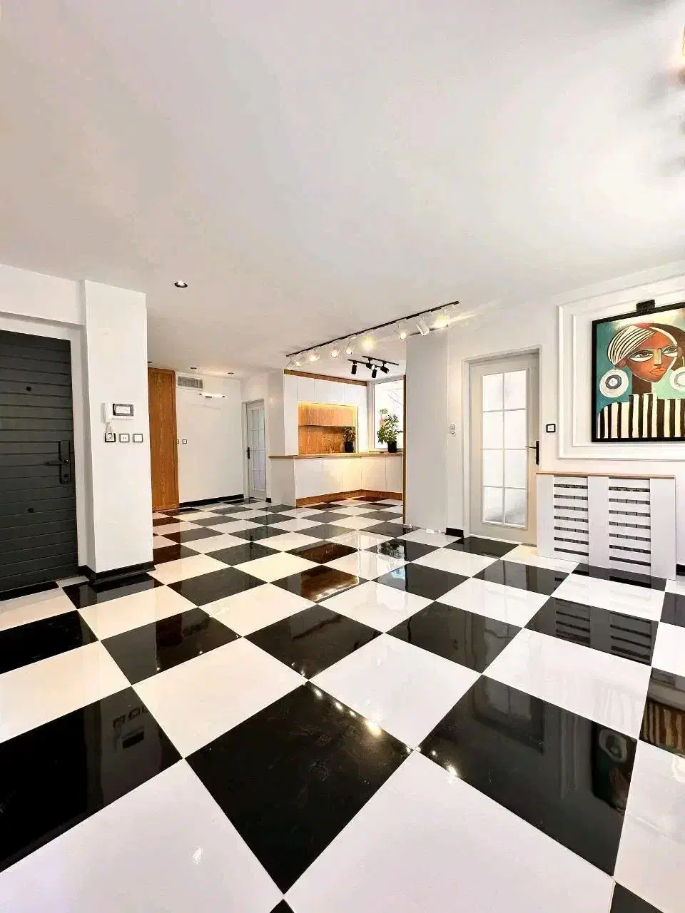 75متری/سندتکبرگروبه نما/پارکینگ/بینظیر در منطقه|فروش آپارتمان|تهران, تهرانسر مرکزی|دیوار