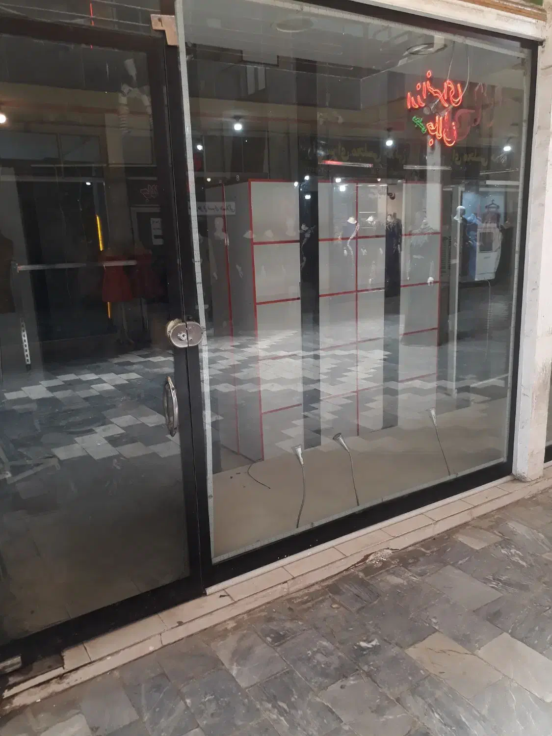 فروش مغازه در سلماس پاساژ درم بخش|فروش مغازه و غرفه|سلماس, |دیوار