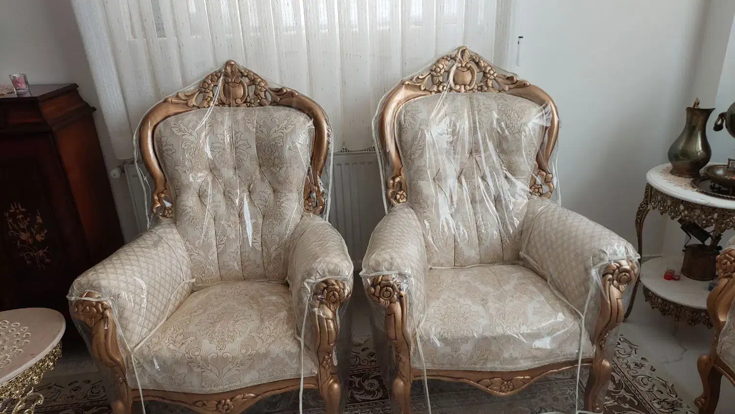 مبل  نه نفره شیک در حد نو|مبلمان خانگی و میز عسلی|اسفراین, |دیوار