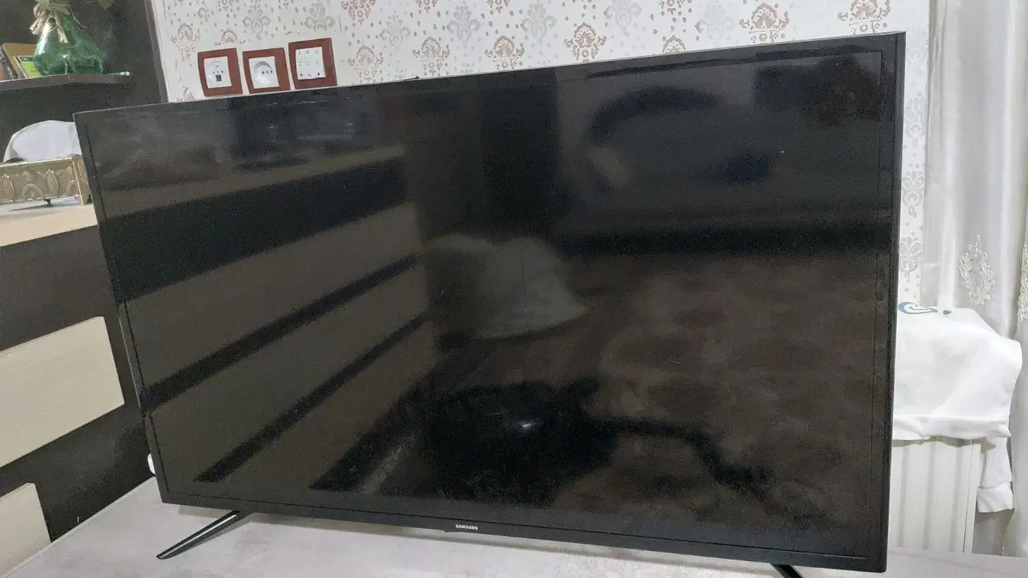 تلوزیون ۴۳ اینچ|تلویزیون و پروژکتور|مرودشت, ولایت|دیوار