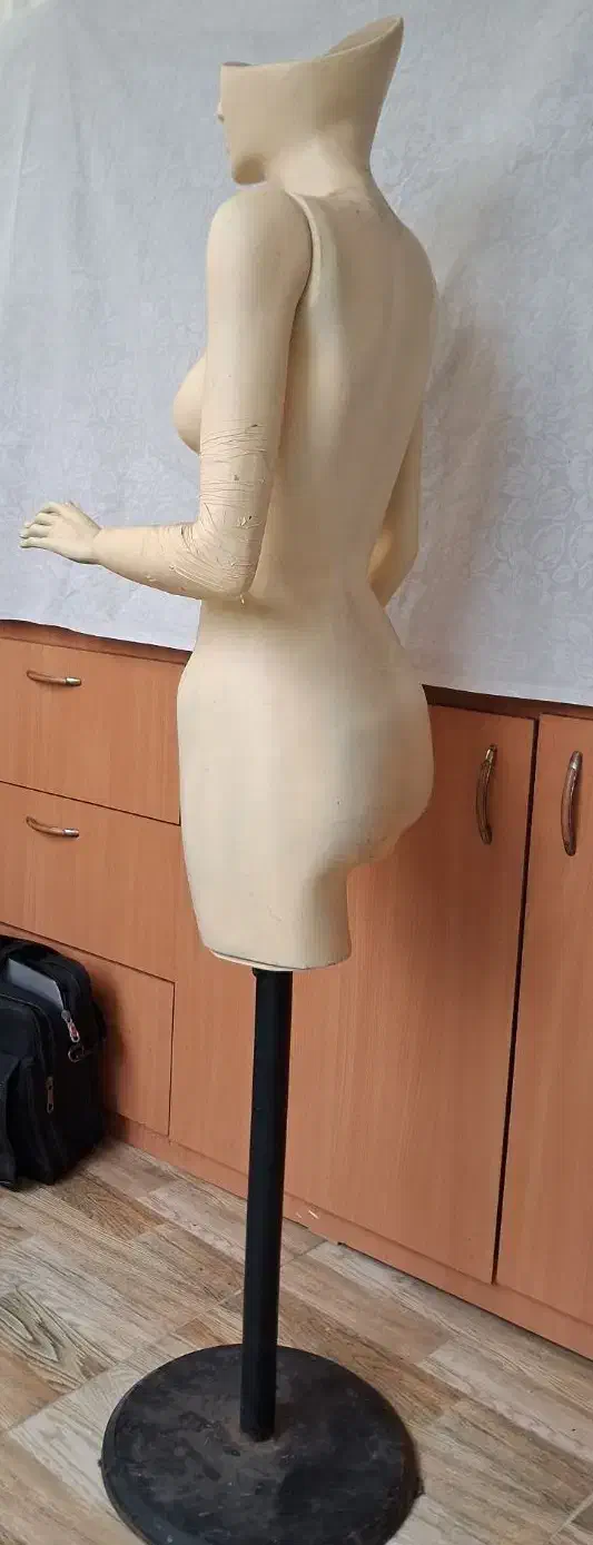 مانکن|حراج|رشت, سیا اسطلخ|دیوار