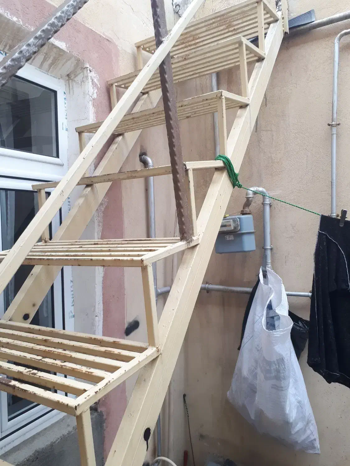 راه پله درحد نو|مصالح و تجهیزات ساختمان|بوکان, |دیوار