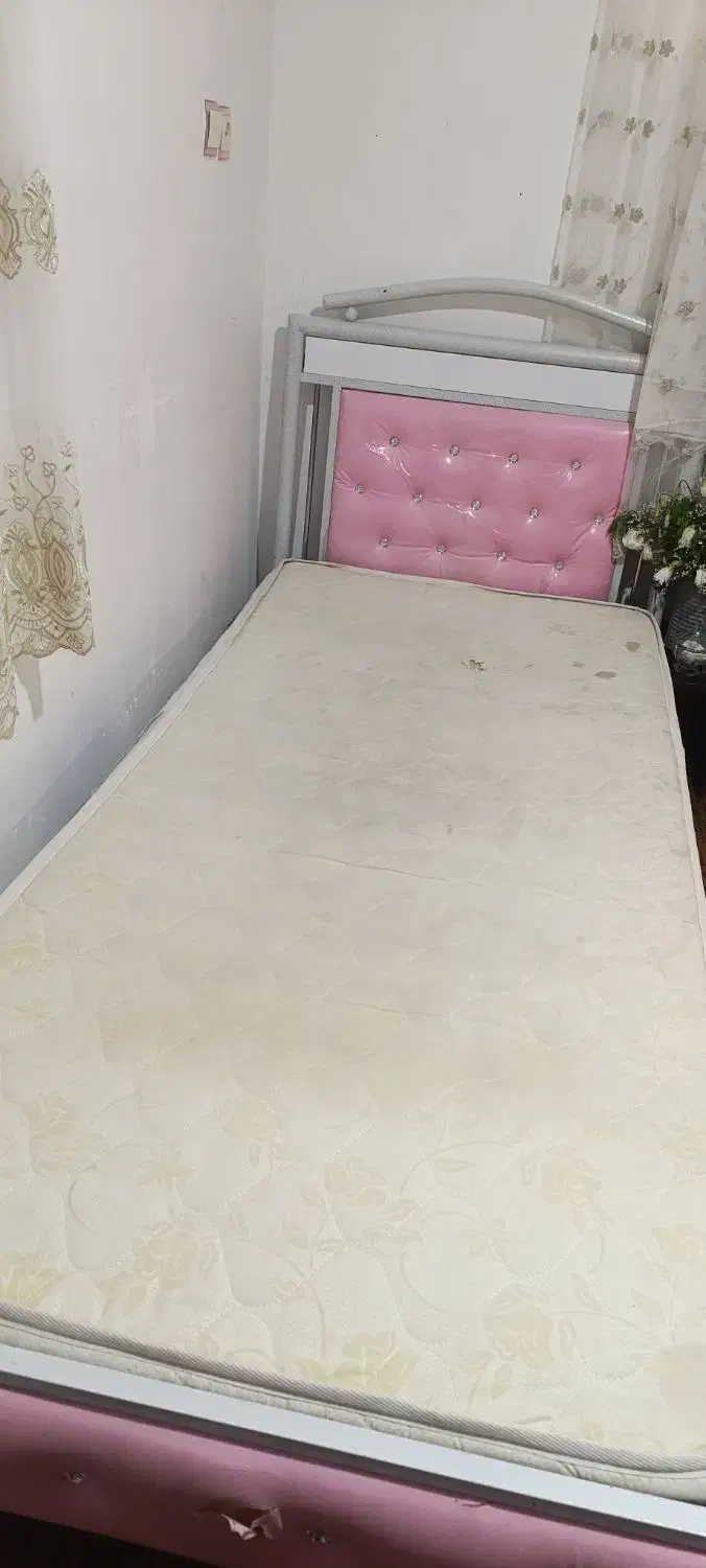 تخت خواب تمیز|تخت و سرویس خواب|تربت جام, معدآباد|دیوار