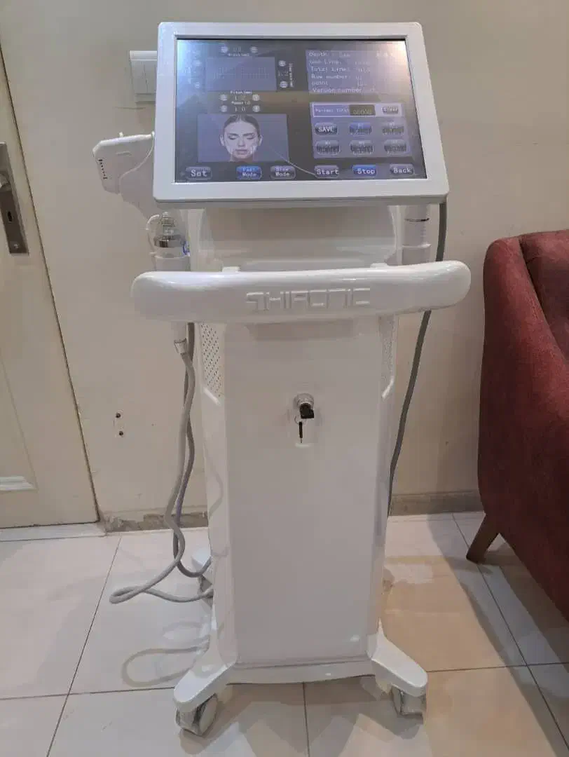 فروش ویژه هایفو هفت بعدی باقیمت مناسب|آرایشگاه و سالنهای زیبایی|اصفهان, جلفا|دیوار