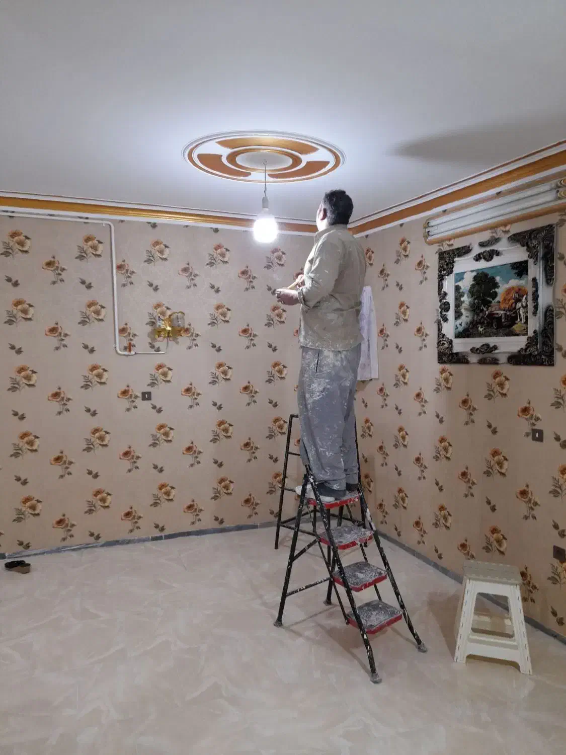 نقاش ساختمان|خدمات پیشه و مهارت|آبیک, |دیوار