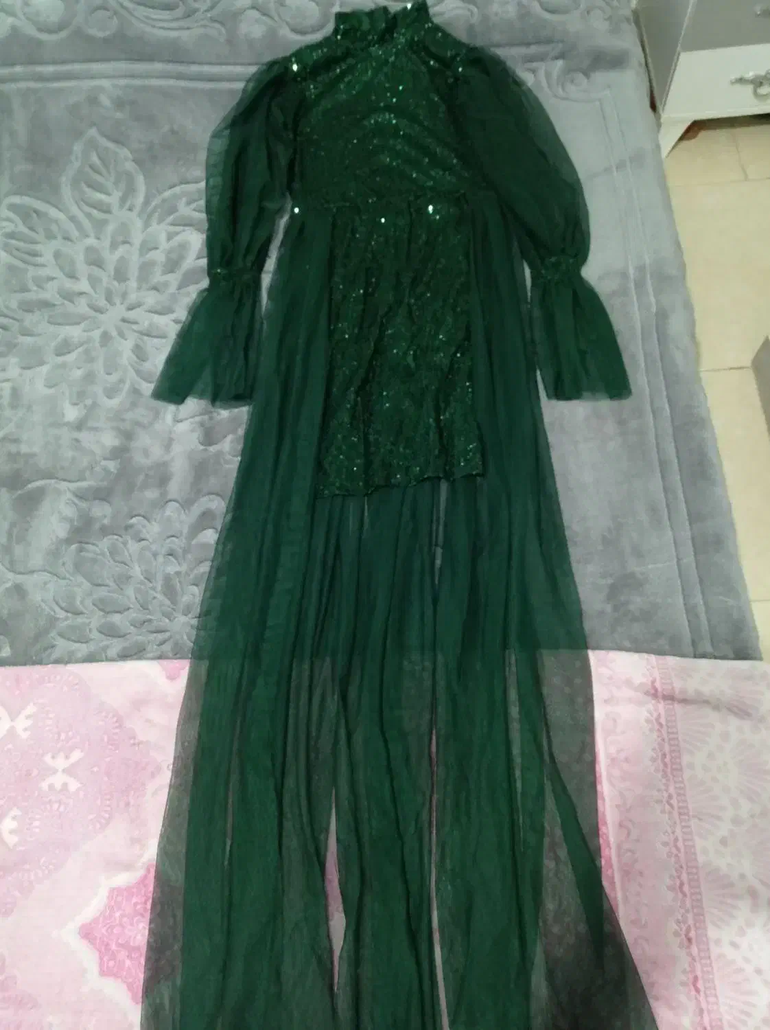 لباس مجلسی|لباس|بومهن, |دیوار