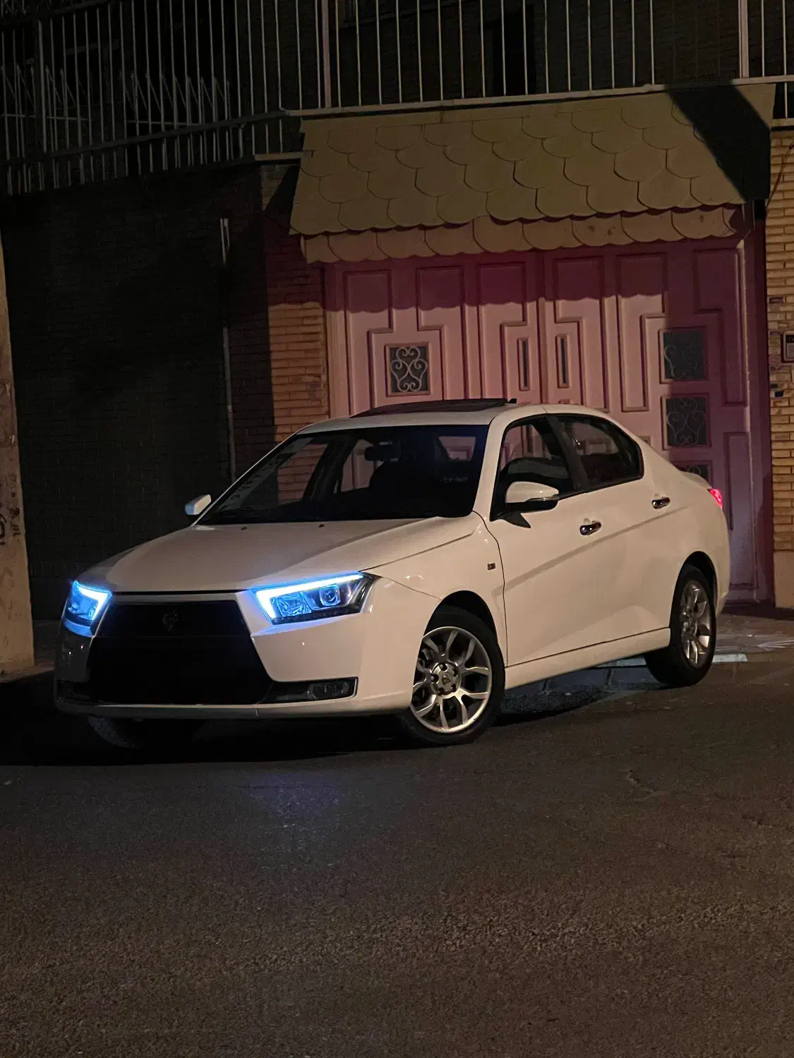 دنا پلاس مدل ۱۴۰۰ توربو دنده اتومات خشک نقد‌اقساط|خودرو سواری و وانت|تبریز, |دیوار