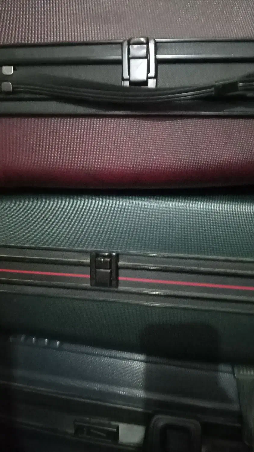 چمدون خارجی|کیف، کفش، کمربند|ایذه, |دیوار