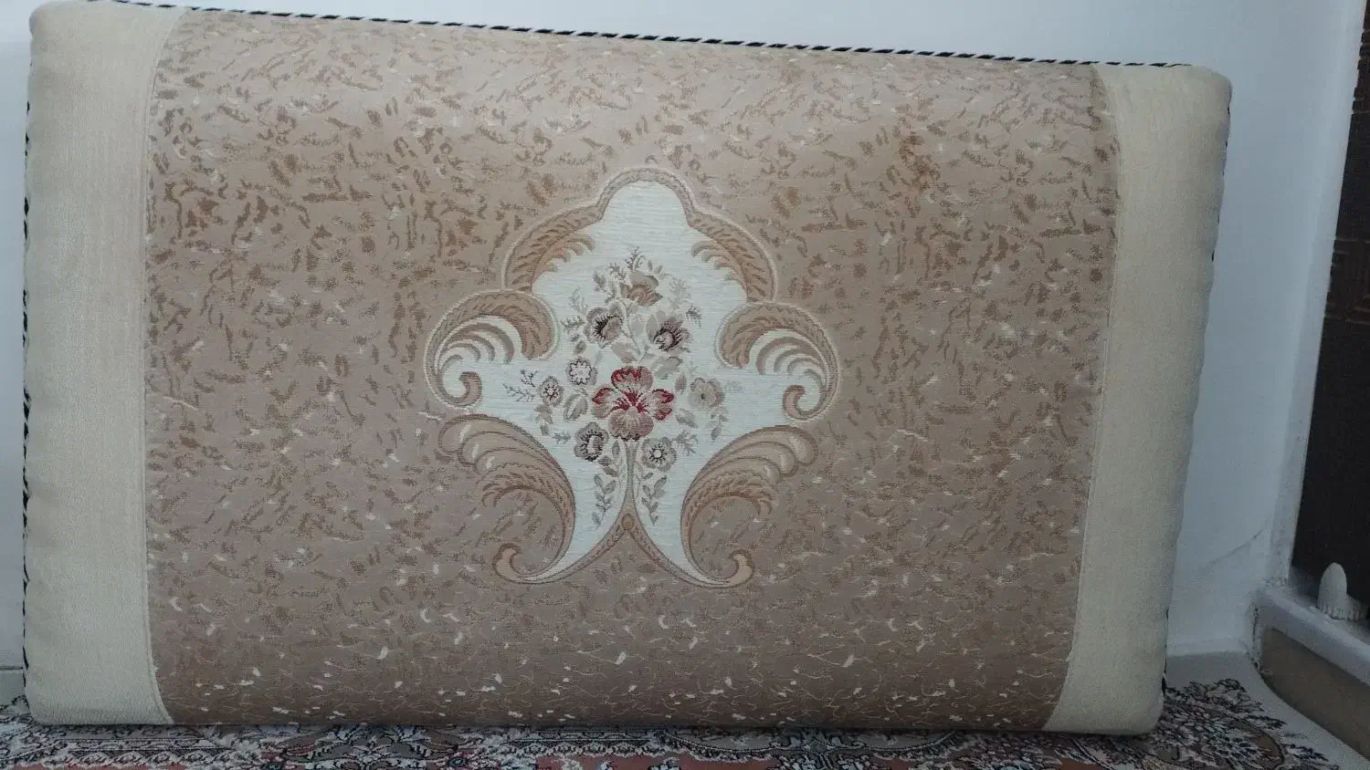 پشتی|پشتی|ایلام, |دیوار