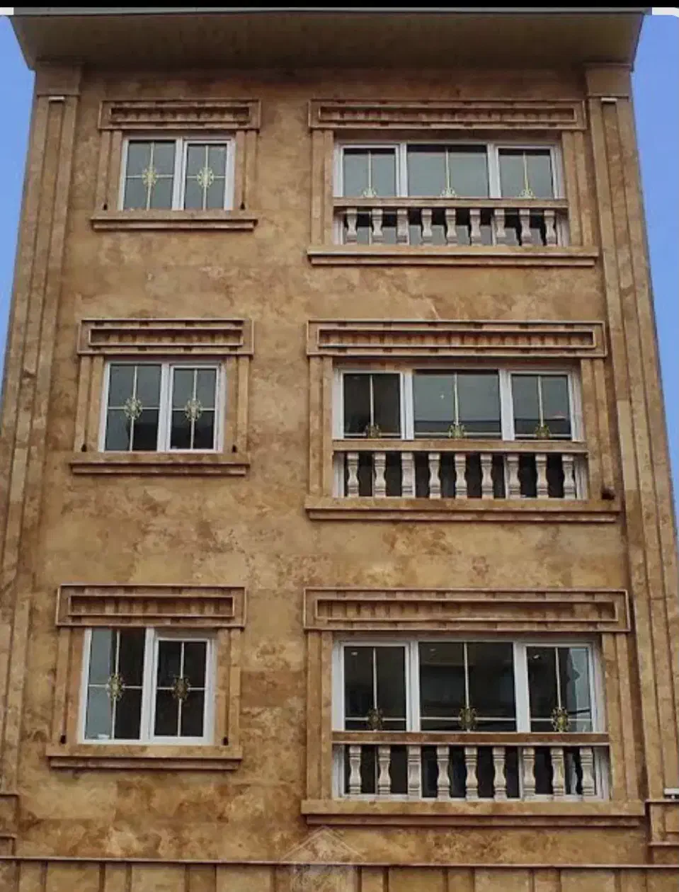 اجرای کاشی سرامیک نمای ساختمان|خدمات پیشه و مهارت|صدرا-فارس, فاز ۱|دیوار