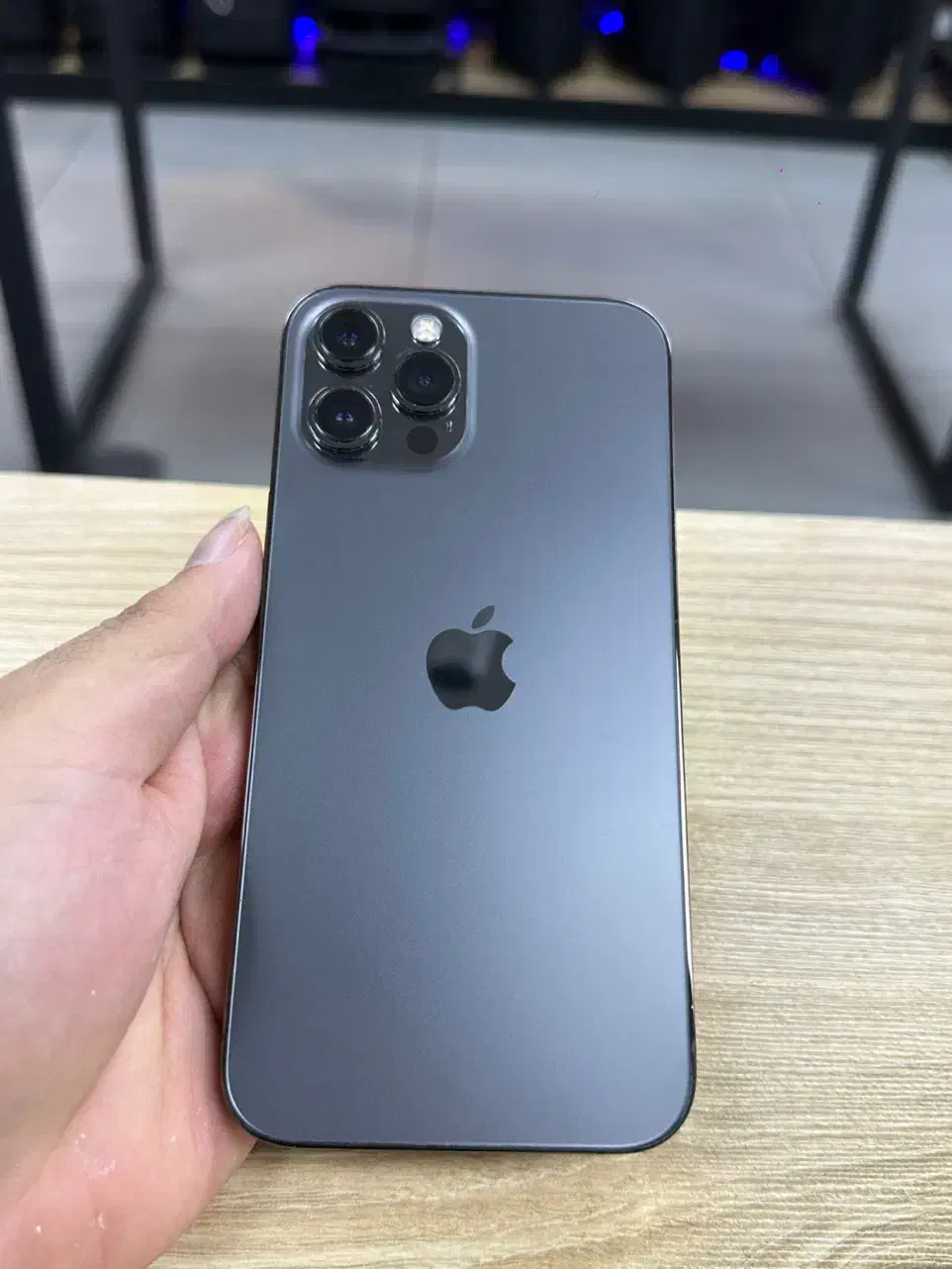 12promax 256 zaa باز نشده|موبایل|تهران, نارمک|دیوار