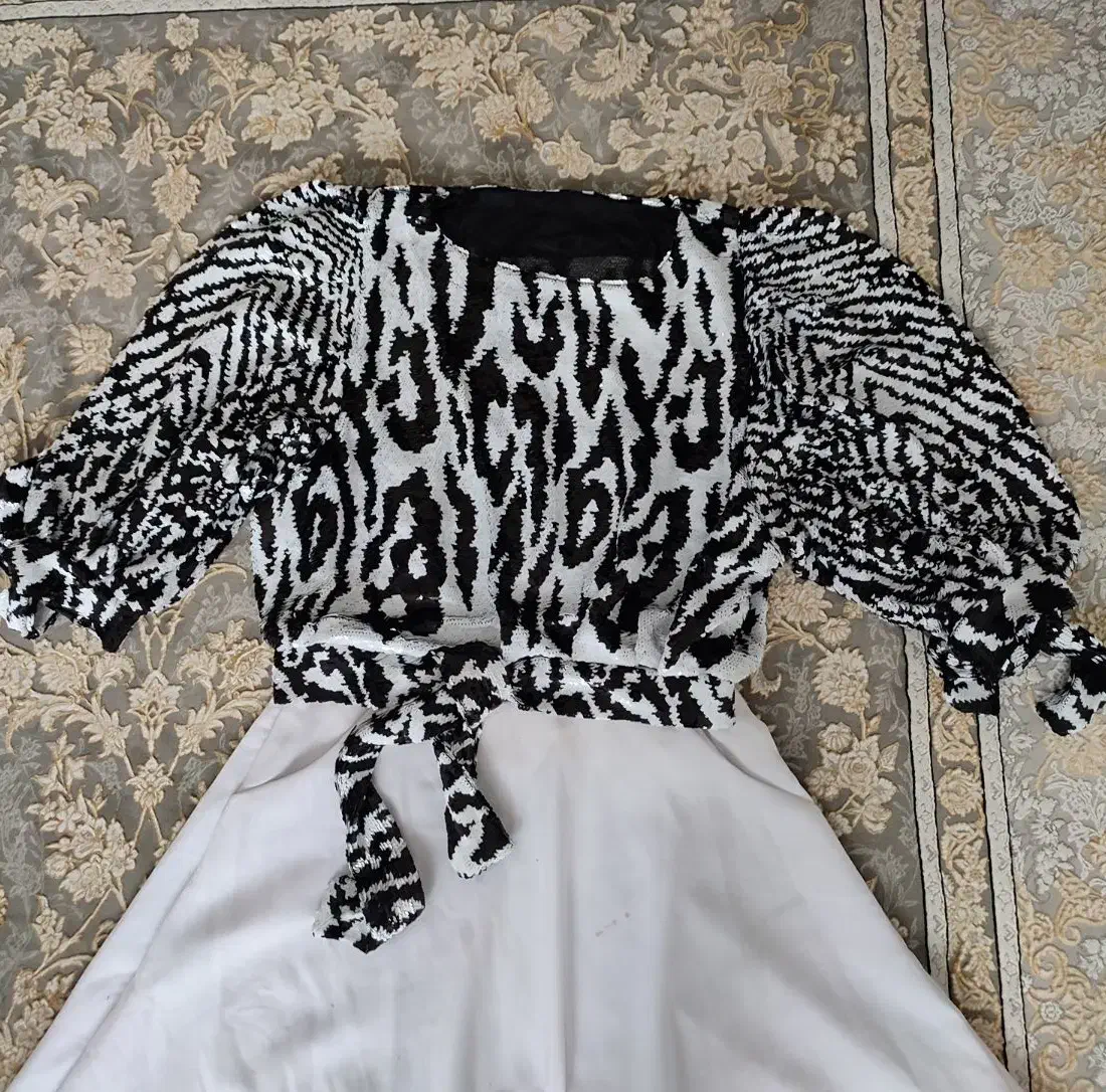 پیراهن و بلوز دامن مجلسی|لباس|پرند, فاز ۶|دیوار