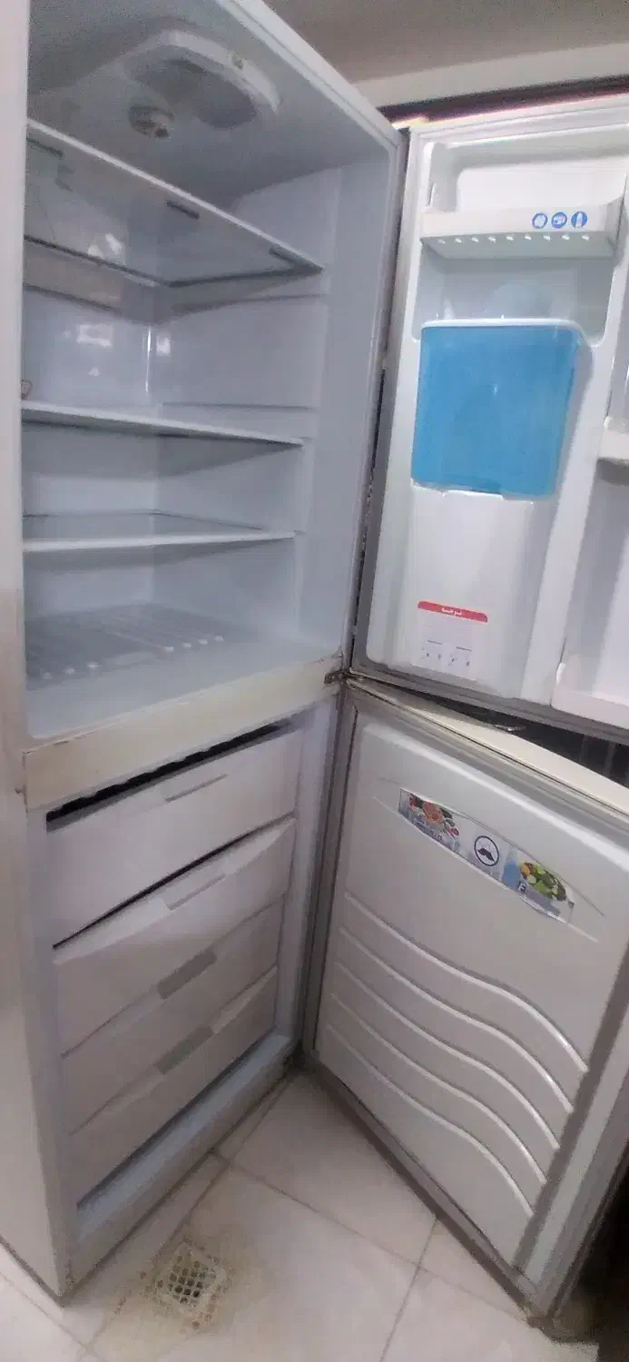 فروش یخچال فریزر|یخچال و فریزر|دلیجان, |دیوار