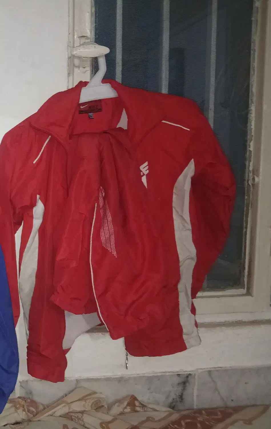 لباس|لباس|سبزوار, طبرسی (جعفرآباد)|دیوار