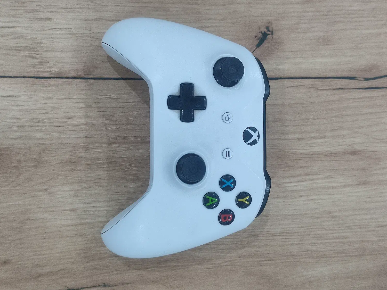 Xbox one s 1T|کنسول، بازی ویدئویی و آنلاین|پرند, فاز ۳|دیوار