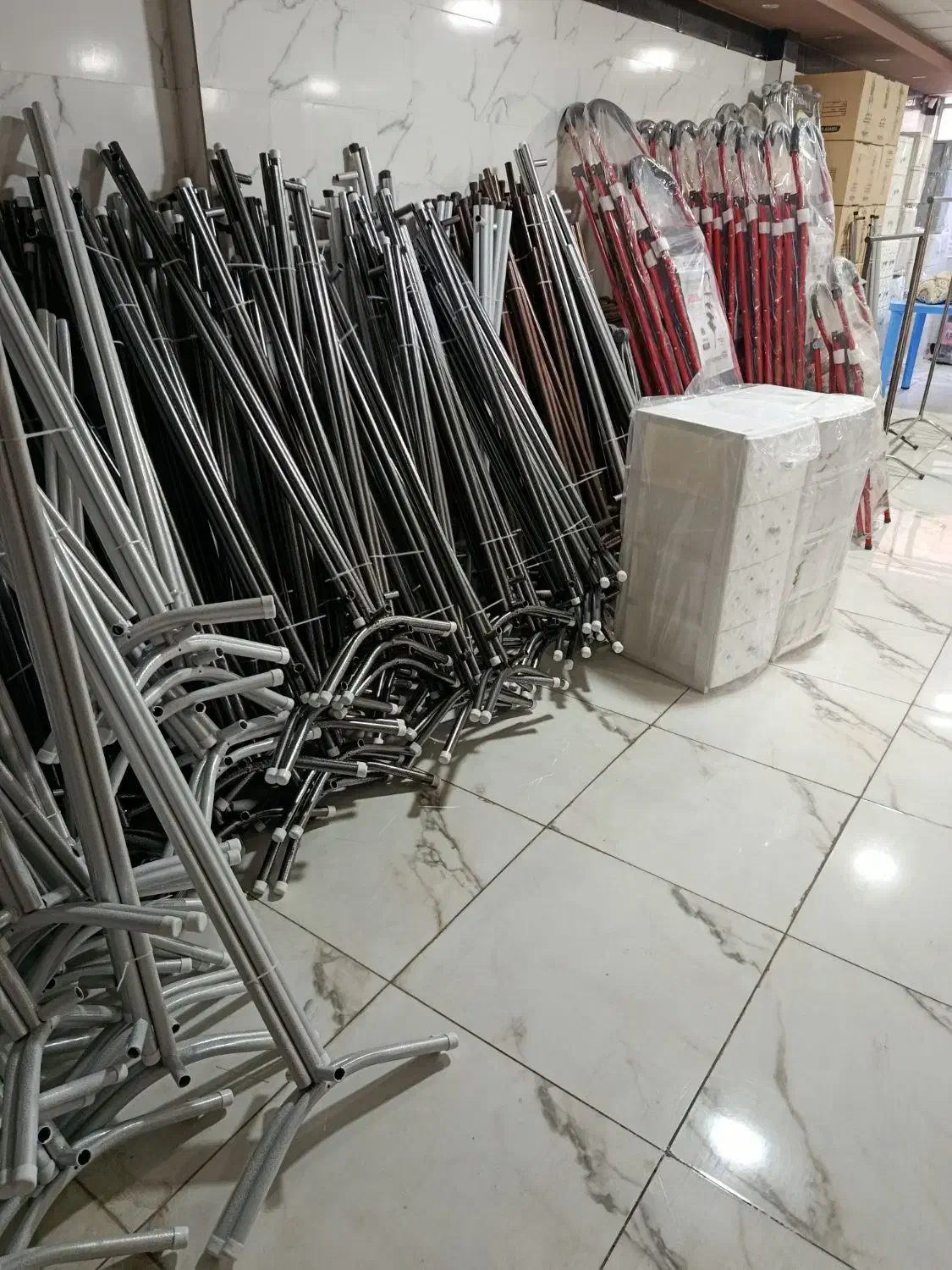 رگال لباس و فایل و نردبان تخت سیسمونی نوزاد|فروشگاه و مغازه|ارومیه, |دیوار